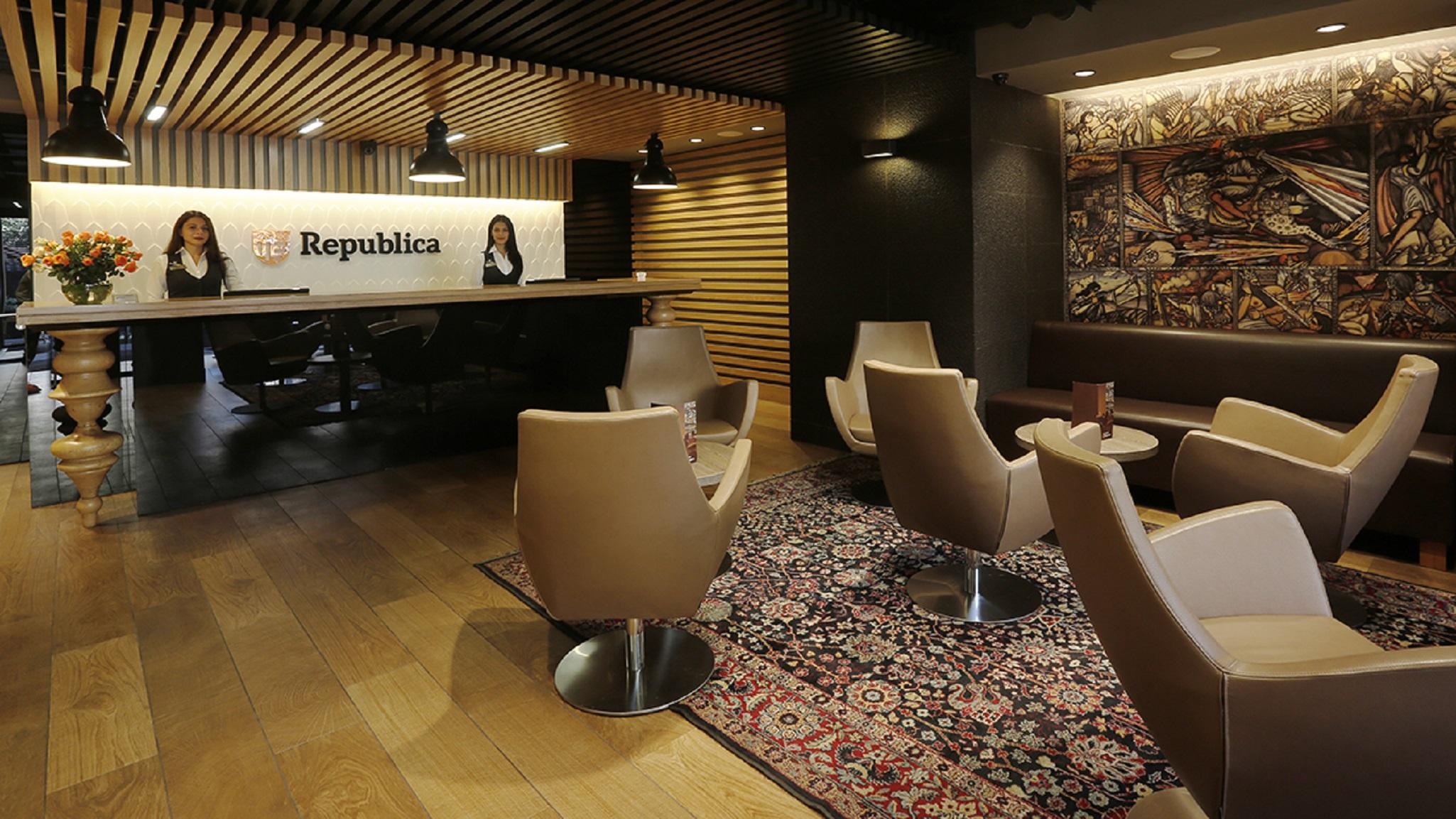 Republica Hotel Jerevan Buitenkant foto